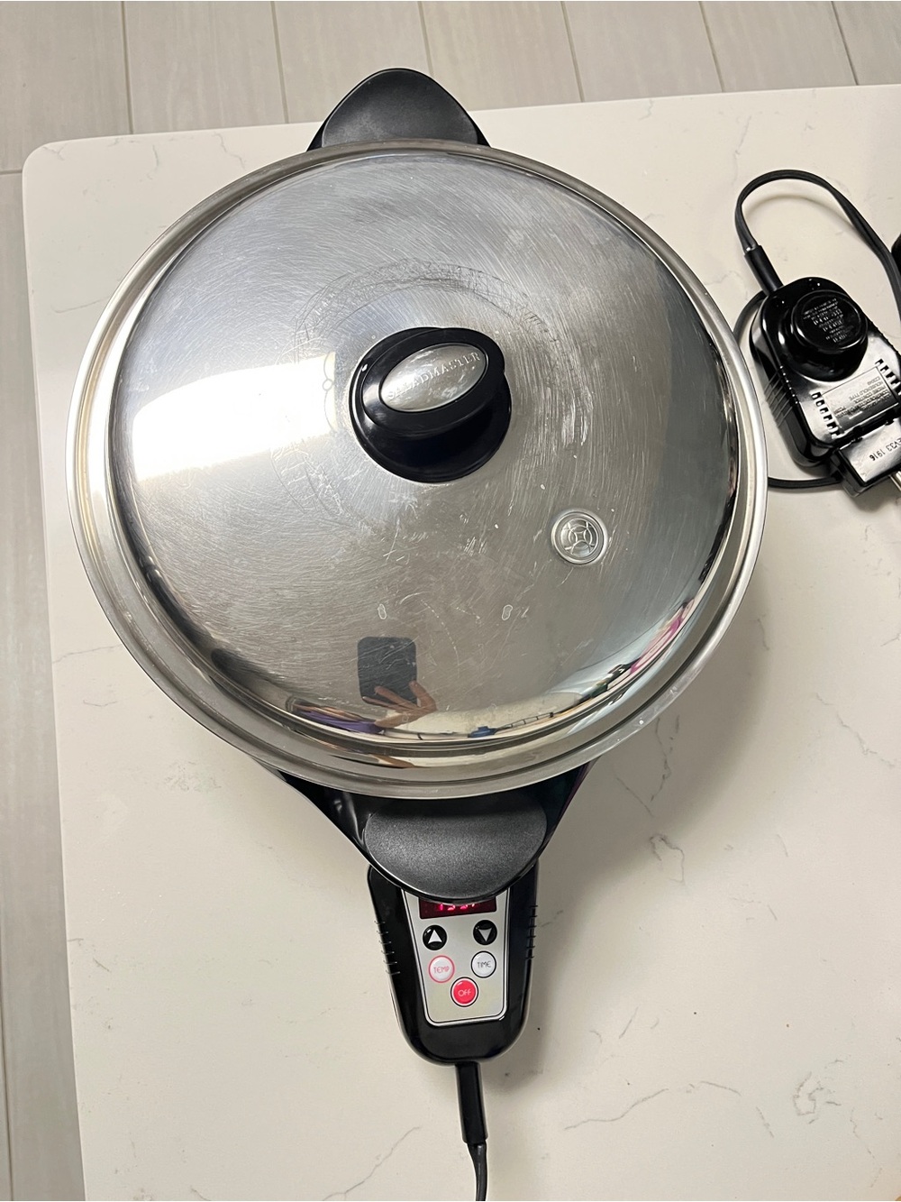 Saladmaster 12” Oil Core Electric Skillet, model SA012OCU,